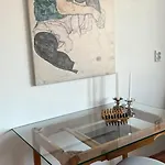 Alojamento de Acomodação e Pequeno-almoço Alaburic & 4*