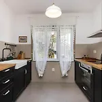 Alaburic & Alojamento de Acomodação e Pequeno-almoço Mali Lošinj