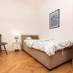 Nocleg ze śniadaniem Alaburic &