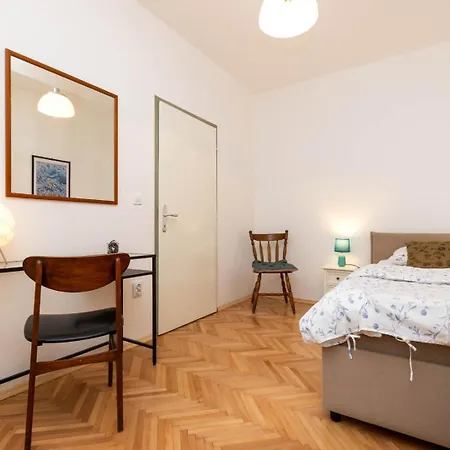 Alaburic & Bed and breakfast Mali Lošinj