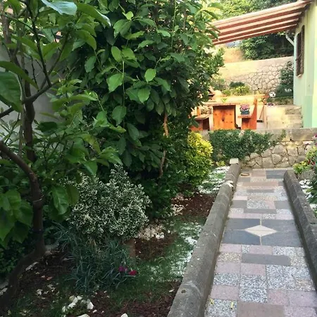 Bed and breakfast Alaburic &