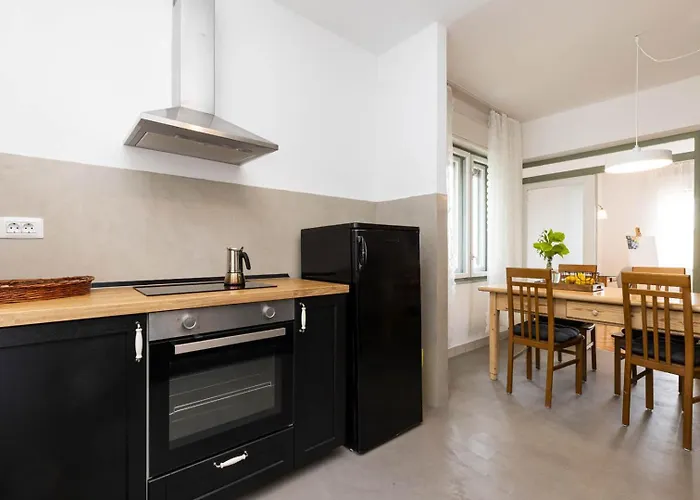 Bed & Breakfast Alaburic & Mali Lošinj