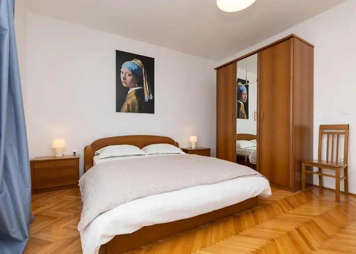 Bed & Breakfast Alaburic &